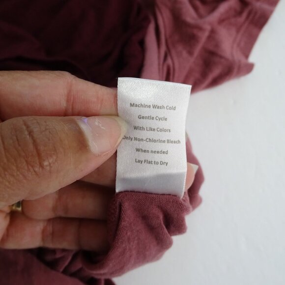 Lot of 2 Charlotte Russe V-Neck Jersey Knit Tops Women Size L Red Mauve Strappy - Picture 8 of 10